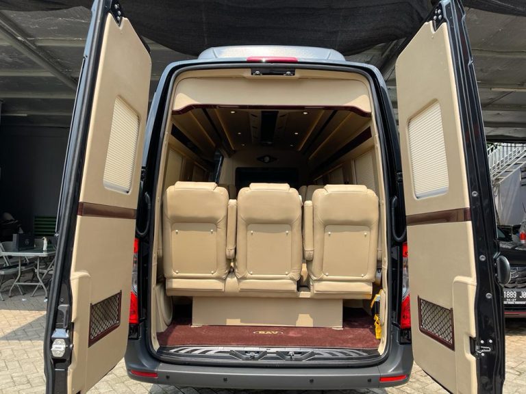 Interior Mercedes-Benz Sprinter 414 CDI A3 2024 Indonesia 5f