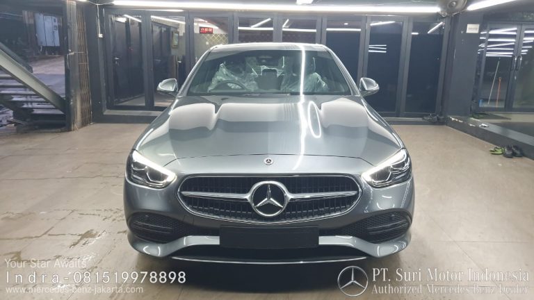 Mercedes-Benz C-Class C200 Avantgarde Line 2024-25 Indonesia Grey 2