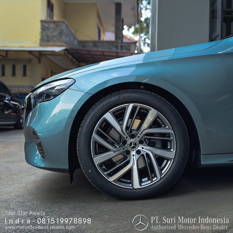 Mercedes-Benz E-Class E200 Exclusive Line 2024-25 Indonesia Verde Silver 8