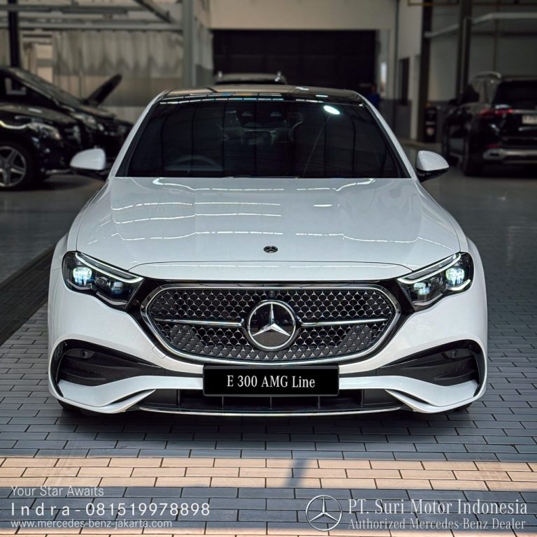 Mercedes-Benz E-Class E300 AMG Line 2024-25 Indonesia White 2