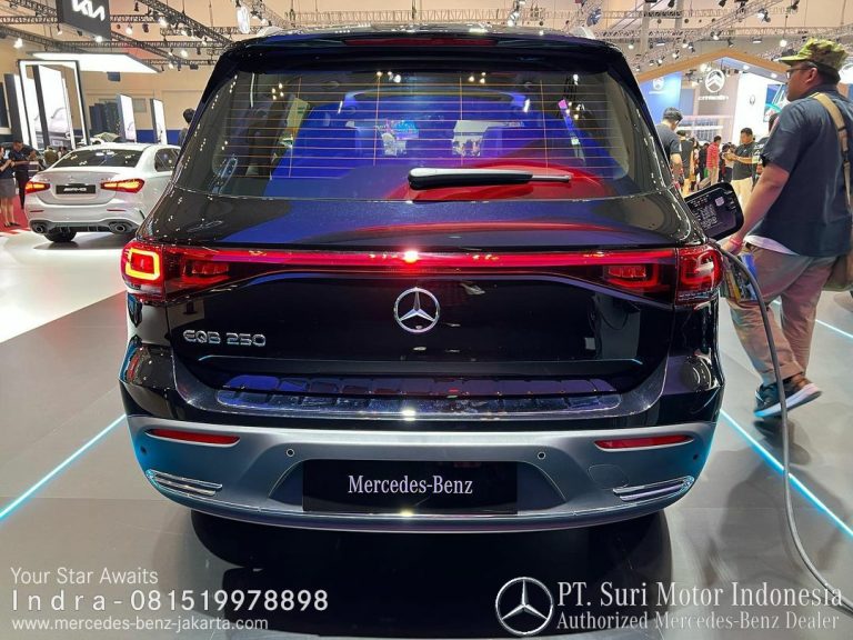 Mercedes-Benz EQB 250+ Progressive Line 2024-25 Indonesia Black 3