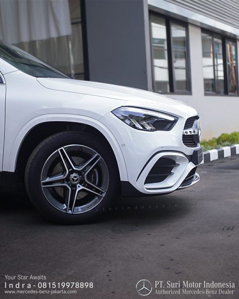 Mercedes-Benz GLA 200 AMG Line FL 2024-25 Indonesia White 7