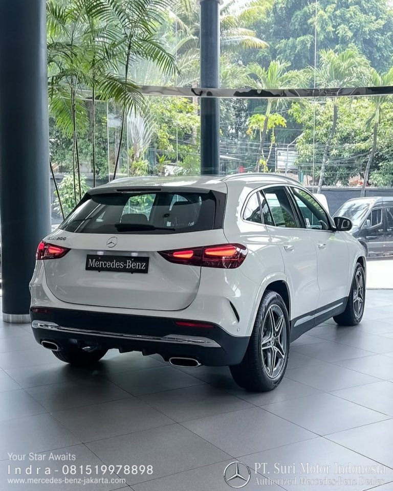 Mercedes-Benz GLA 200 AMG Line FL 2025-24 Indonesia White 2