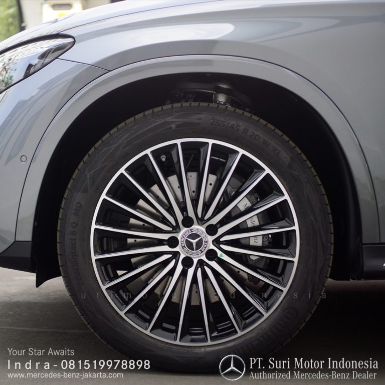 Mercedes-Benz GLC 300 AMG Line 2024-25 Indonesia Grey 5